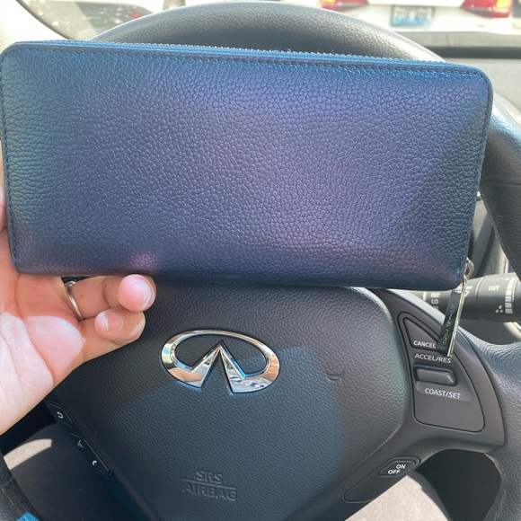 Michael Kors Adele Continental Zip Around Wallet - Picture 2 of 4